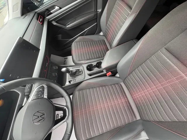 Volkswagen Lavida — Фото автомобиля 7