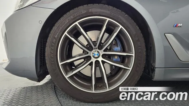 BMW 5 Series G30 — Фото автомобиля 6