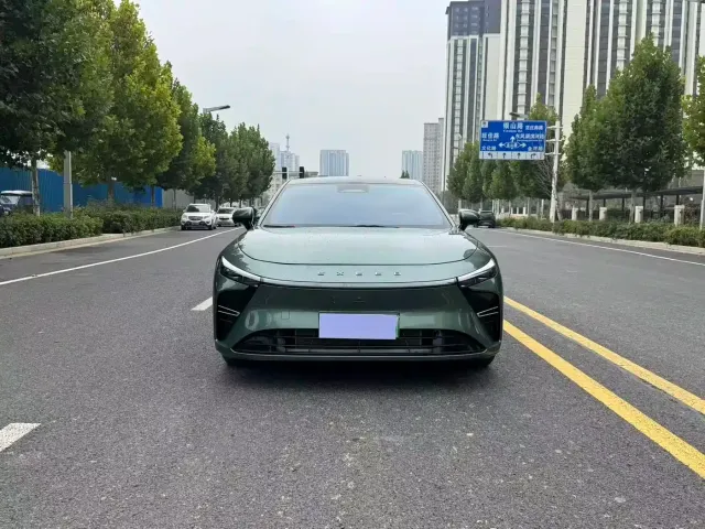Exeed Exlantix ES 2025 Range Extender Pro Highway Assist — Фото автомобиля 2