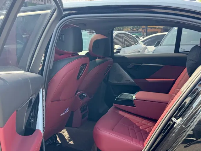 BMW 5 Series — Фото автомобиля 8
