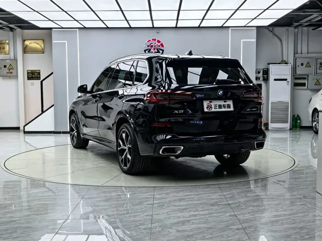 BMW X5 — Фото автомобиля 14