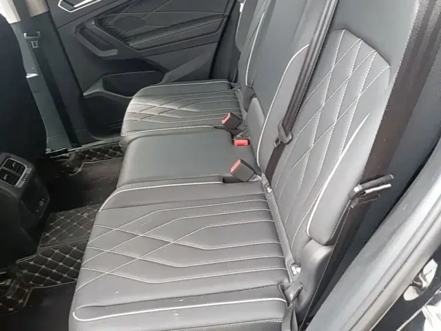 Volkswagen Tiguan L — Фото автомобиля 16