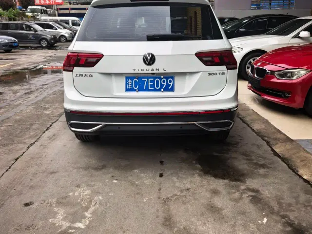 Volkswagen Tiguan L — Фото автомобиля 5