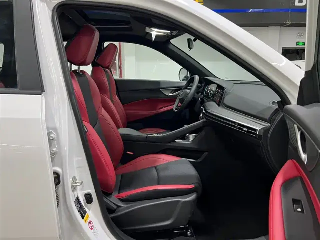 Changan CS35 Plus — Фото автомобиля 18