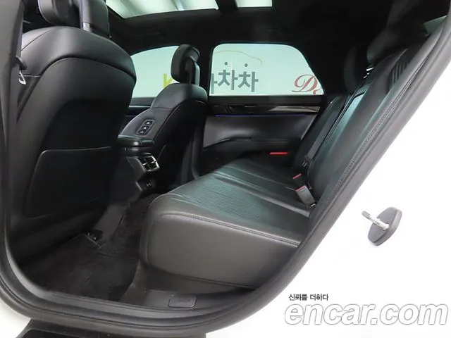 Hyundai Grandeur GN7 — Фото автомобиля 6