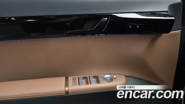 Hyundai Grandeur GN7 — Фото автомобиля 18