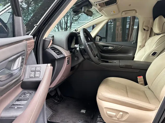 Toyota Alphard — Фото автомобиля 8