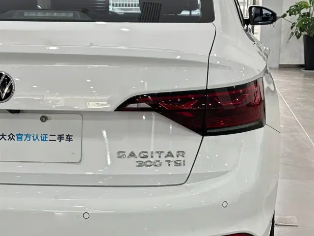Volkswagen Sagitar — Фото автомобиля 16