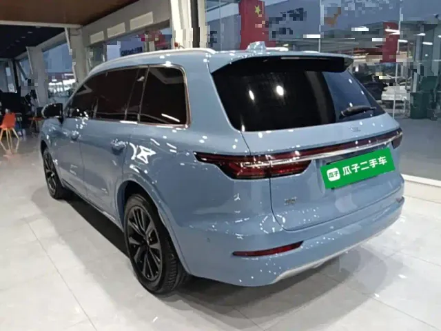 Li Auto ONE — Фото автомобиля 4