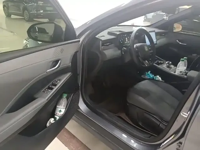 BYD Qin PLUS — Фото автомобиля 14