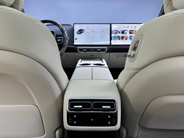Li Auto L7 — Фото автомобиля 11