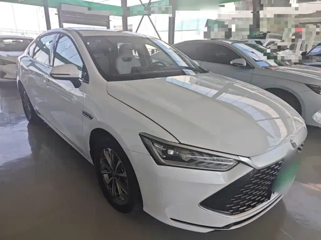 BYD Qin PLUS — Фото автомобиля 3