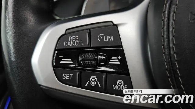BMW X6 xDrive40i M Sport — Фото автомобиля 16
