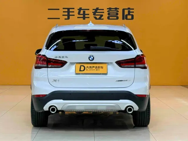 BMW X1 — Фото автомобиля 8
