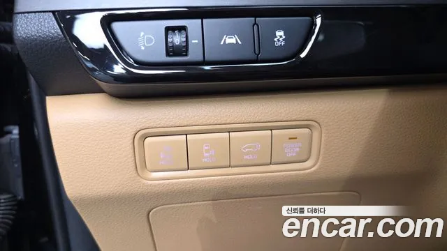 Kia Canival Carnival 4 поколение Бензин 7 мест Signature — Фото автомобиля 18