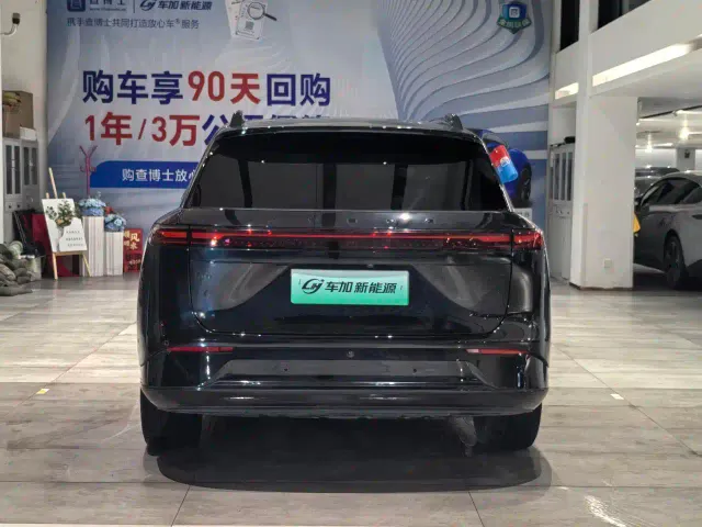 Xpeng G9 — Фото автомобиля 8