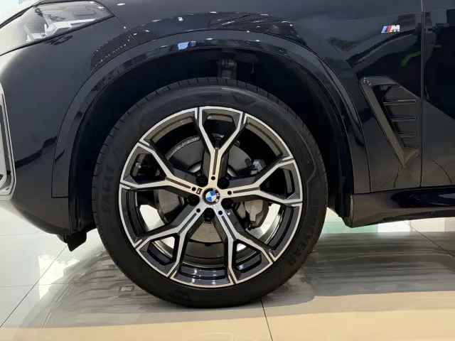 BMW X5 — Фото автомобиля 23