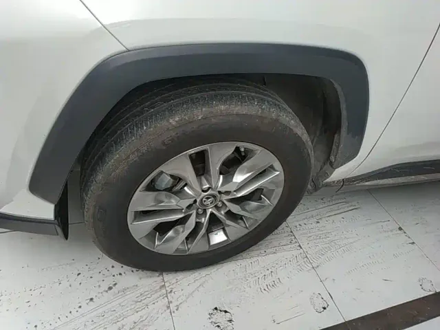 Toyota Wildlander — Фото автомобиля 22