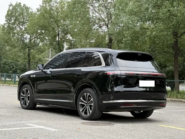 Aito M7 — Фото автомобиля 6