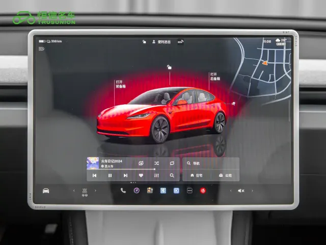 Tesla Model 3 — Фото автомобиля 18