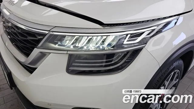 Kia Seltos Seltos Бензин 1.6 турбо 2WD — Фото автомобиля 18
