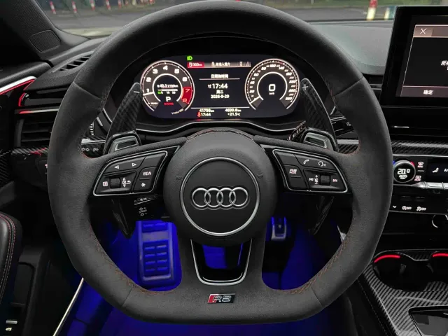 Audi RS 5 — Фото автомобиля 22