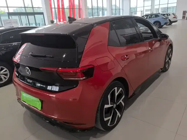 Volkswagen ID.3 — Фото автомобиля 6