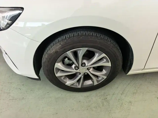 Buick Verano — Фото автомобиля 22