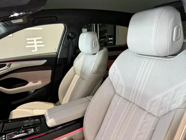 Audi A6L — Фото автомобиля 8