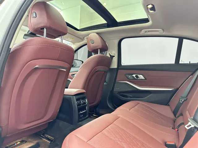 BMW 3 Series — Фото автомобиля 13