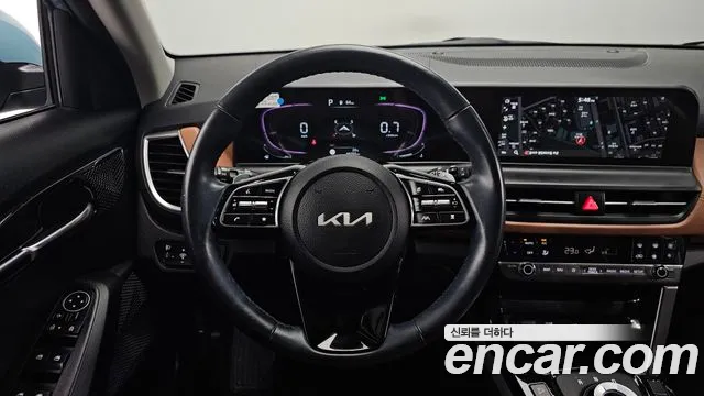Kia Seltos New — Фото автомобиля 20