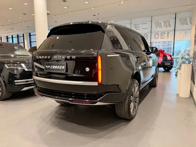 Land Rover Range Rover — Фото автомобиля 26