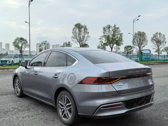 BYD Qin PLUS — Фото автомобиля 11