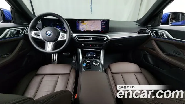 BMW i4 — Фото автомобиля 7
