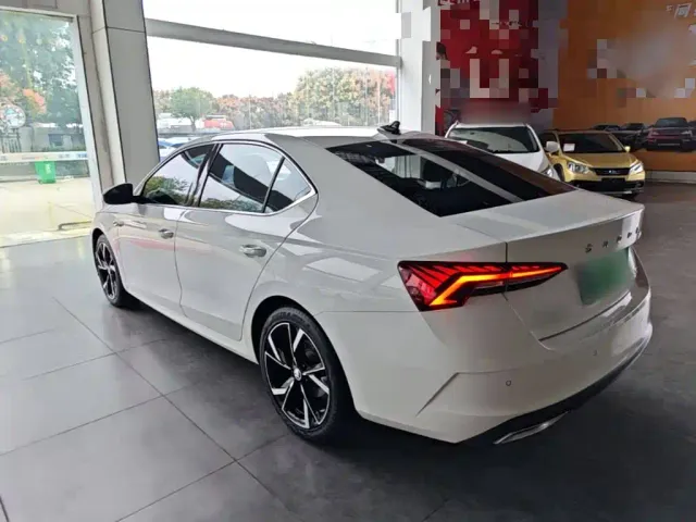 Skoda Octavia — Фото автомобиля 4