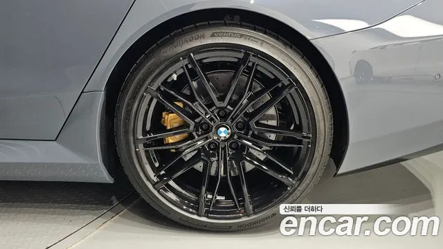BMW M5 — Фото автомобиля 6