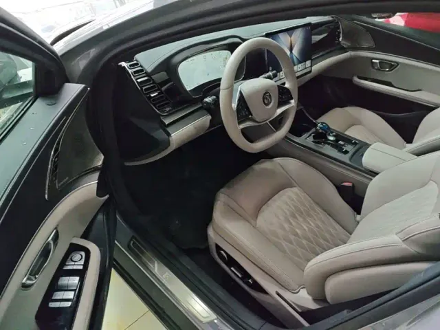 BYD Han — Фото автомобиля 15