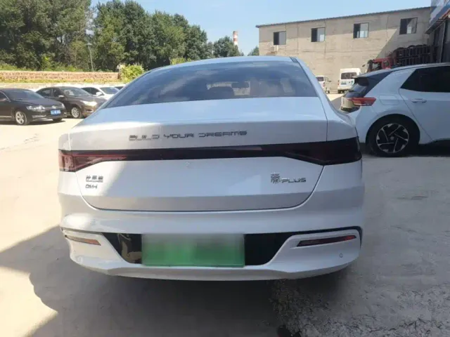BYD Qin PLUS — Фото автомобиля 5