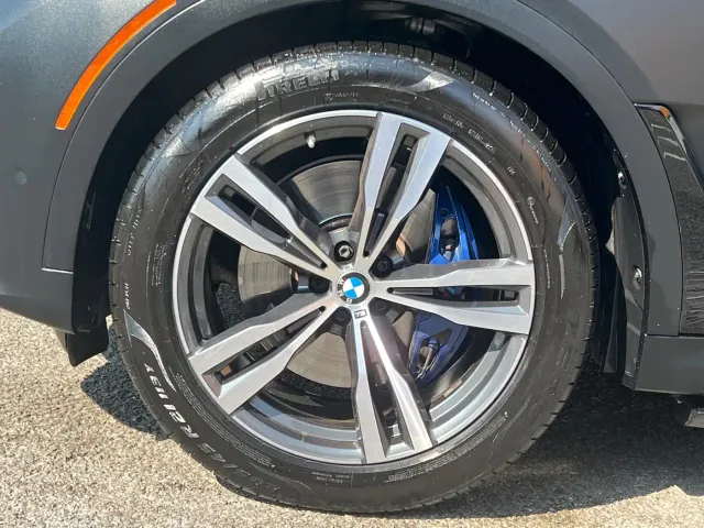 BMW X7 — Фото автомобиля 13