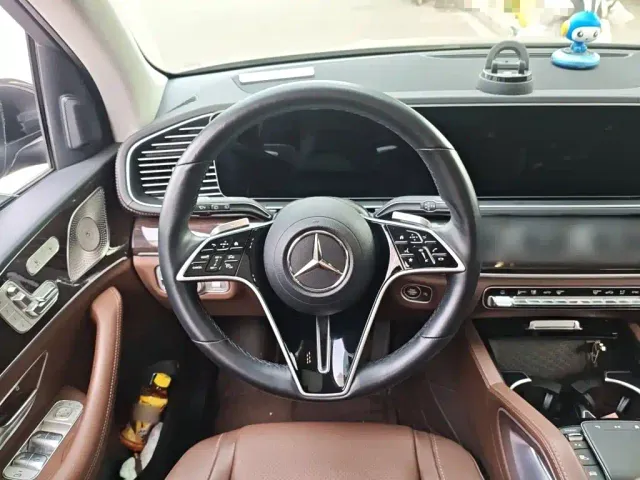 Mercedes-Benz GLE-Class — Фото автомобиля 2