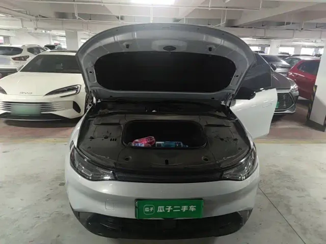 Leapmotor C01 — Фото автомобиля 10