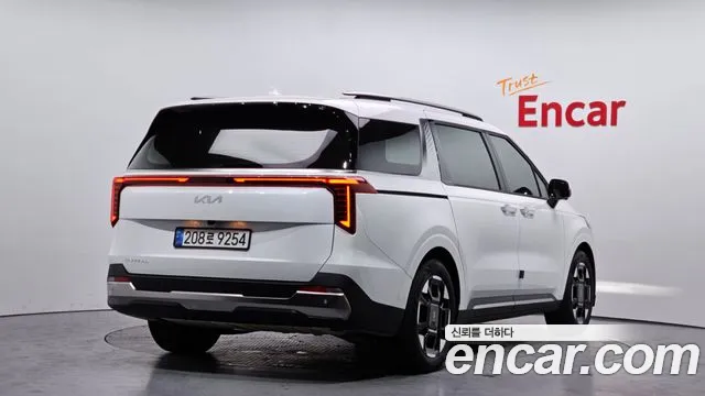 Kia Canival Новый Carnival 4 поколение Дизель 9 мест Signature — Фото автомобиля 2