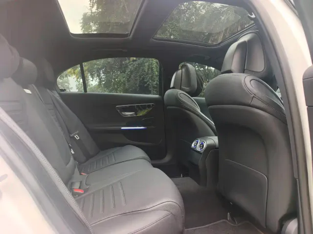 Mercedes-Benz C-Class — Фото автомобиля 12