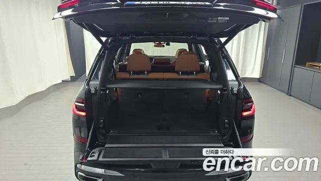 BMW X7 — Фото автомобиля 23
