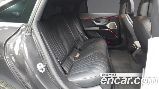 Mercedes-Benz EQS — Фото автомобиля 11
