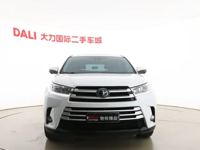 Toyota Highlander 2021 2.0T AWD Luxury 7-Seater — Фото автомобиля 2
