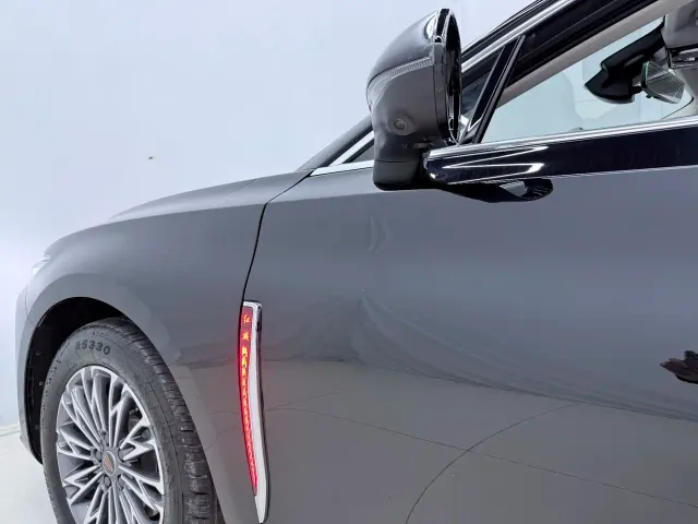 Hongqi H5 — Фото автомобиля 16