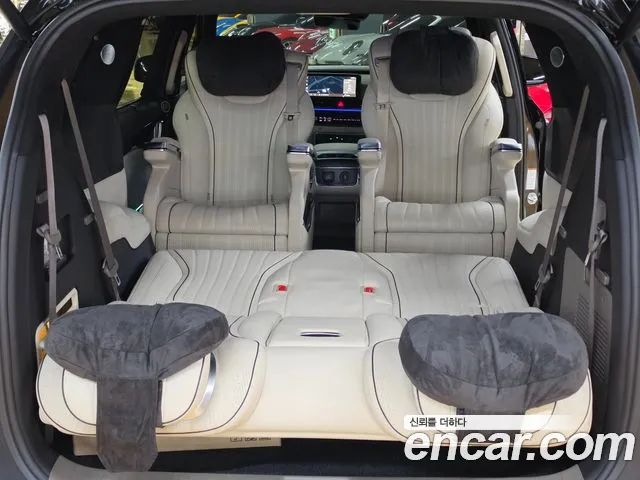 Kia Carnival Generation 4 — Фото автомобиля 12