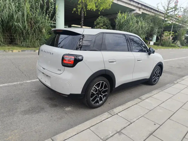 Leapmotor A10 — Фото автомобиля 9
