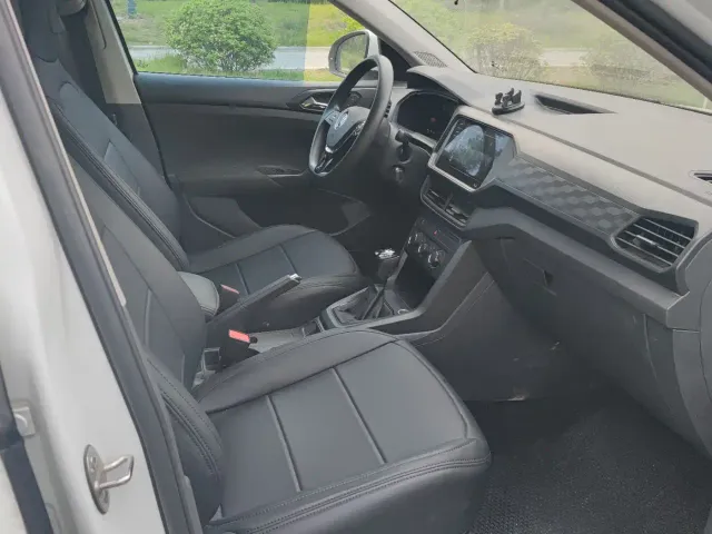 Volkswagen T-Cross — Фото автомобиля 7